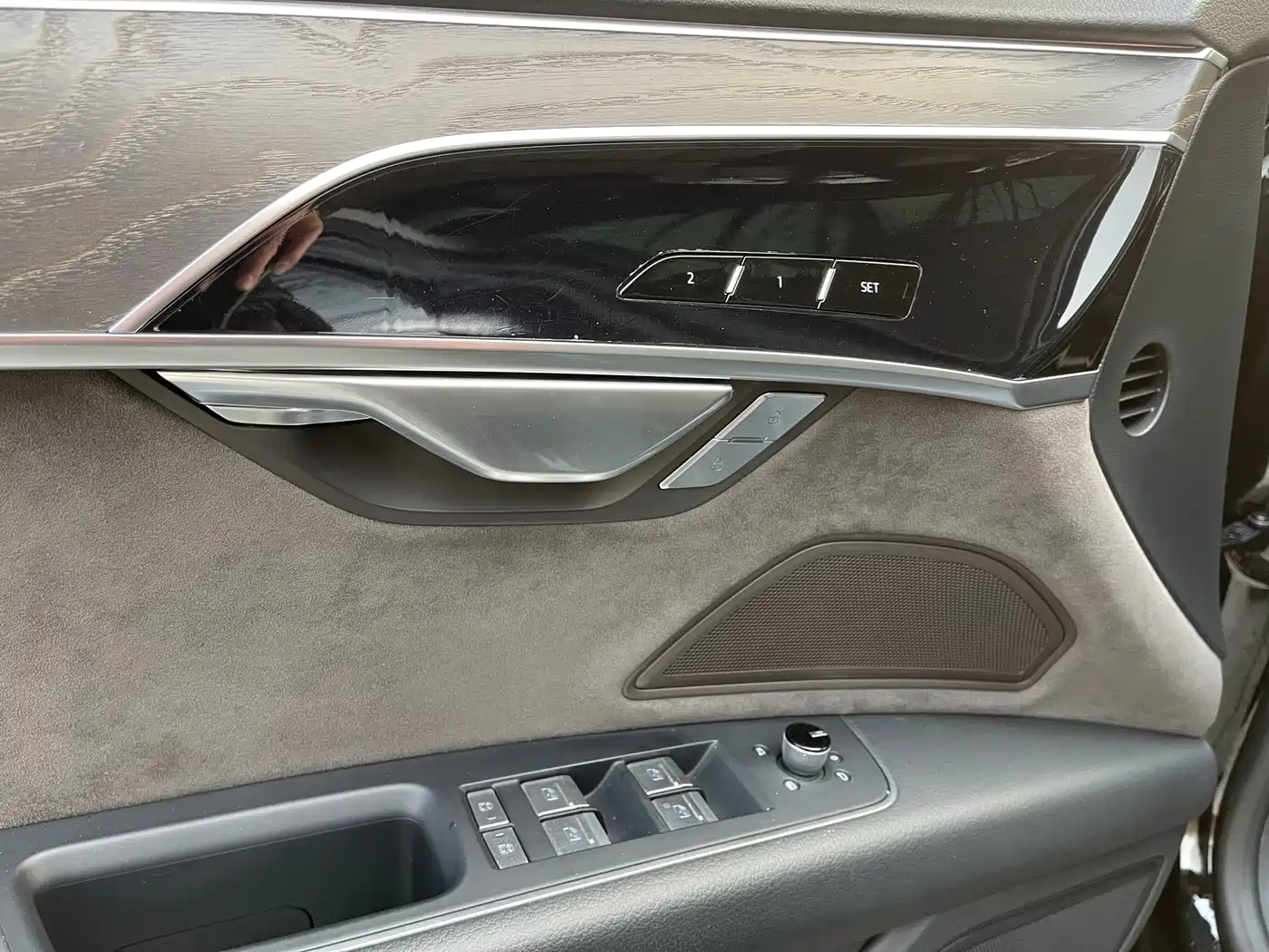 Audi A8 2021 A8L 50 TFSI quattro Comfort фото 5