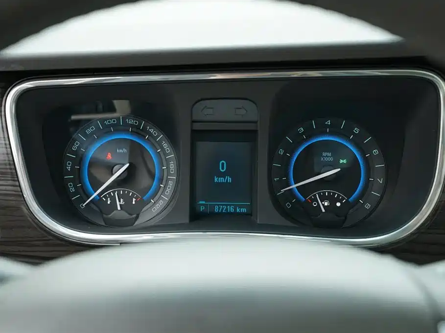 Buick GL8 2013 3.0L XT Luxury Business Flagship Edition фото 5