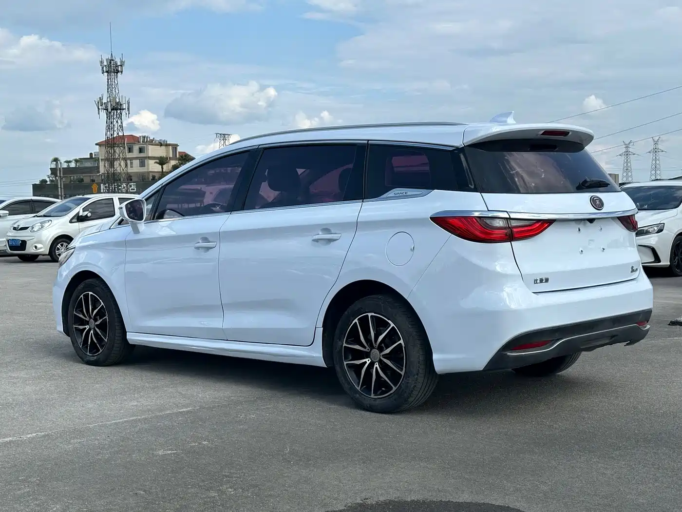 BYD Song MAX 2017 2017 1.5T Auto Smart Connect Premium 7-seater