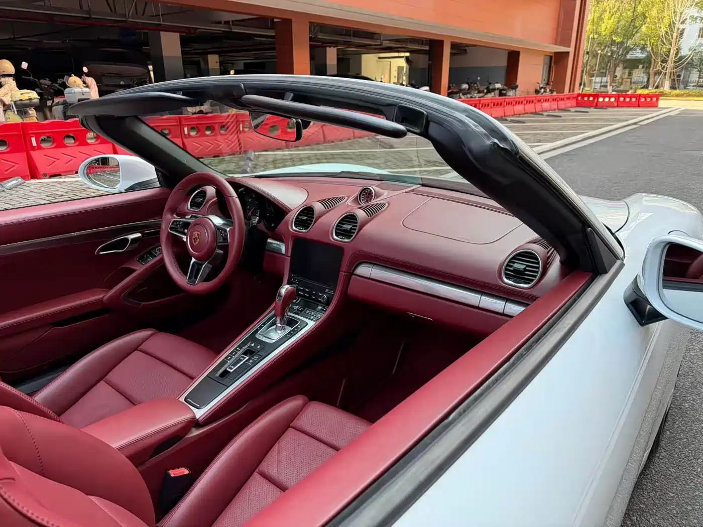 Porsche 718 2018 Boxster 2.0T фото 6