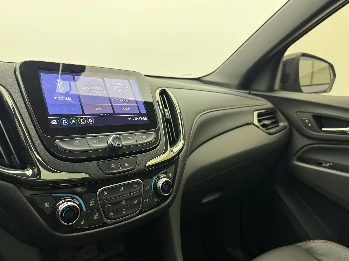 Chevrolet Equinox 2021 550T RS 4WD Intelligent Defender Edition фото 37