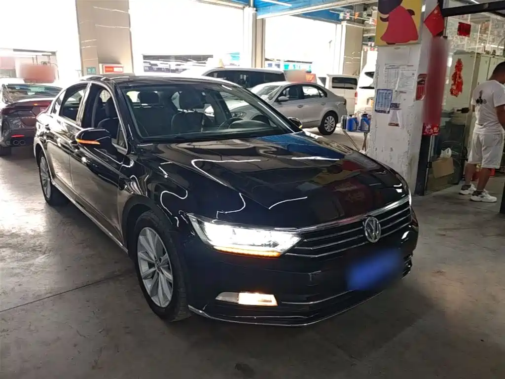Volkswagen Magotan 2019 330TSI DSG Leading China V фото 4