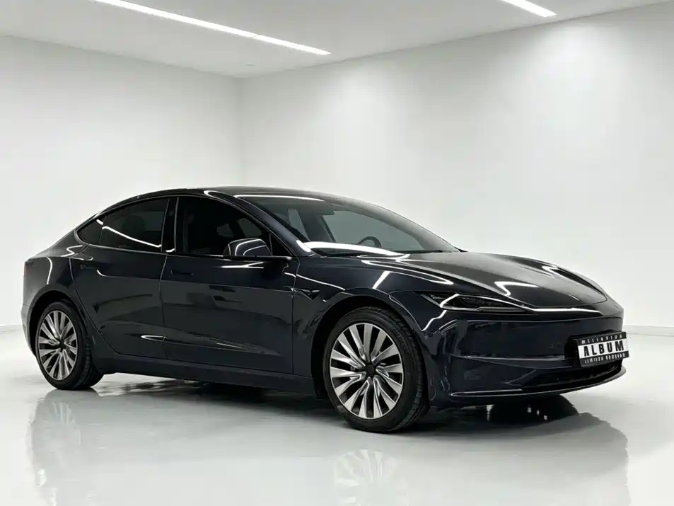 Photo 3 - Tesla Model 3