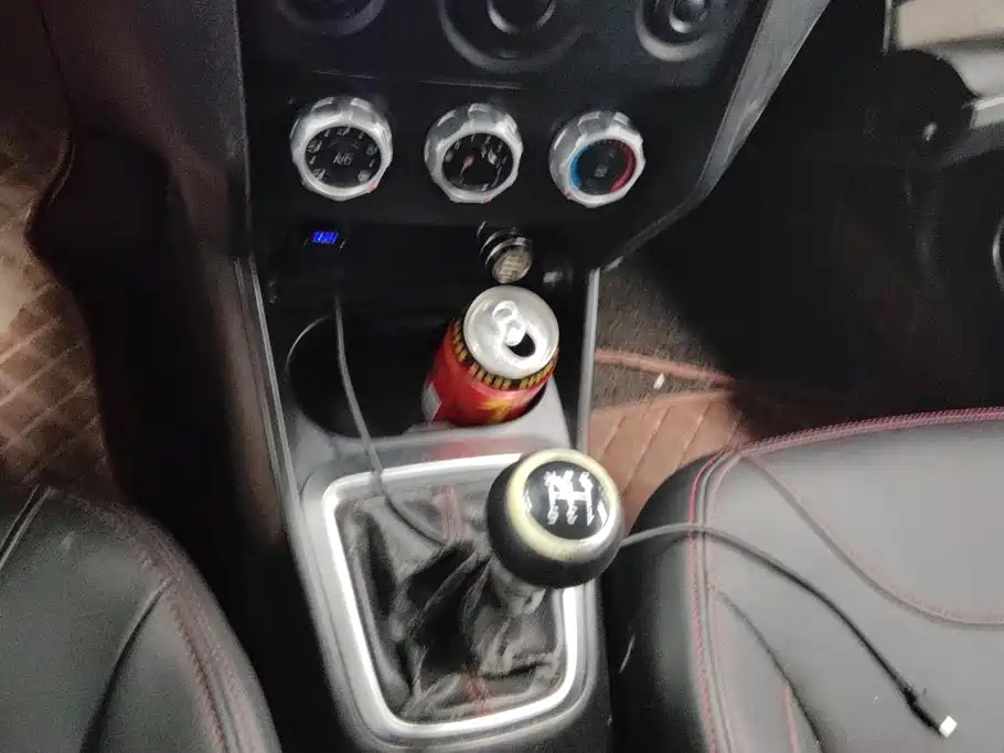Zhonghua V3 2016 2016 1.5L Manual Comfort
