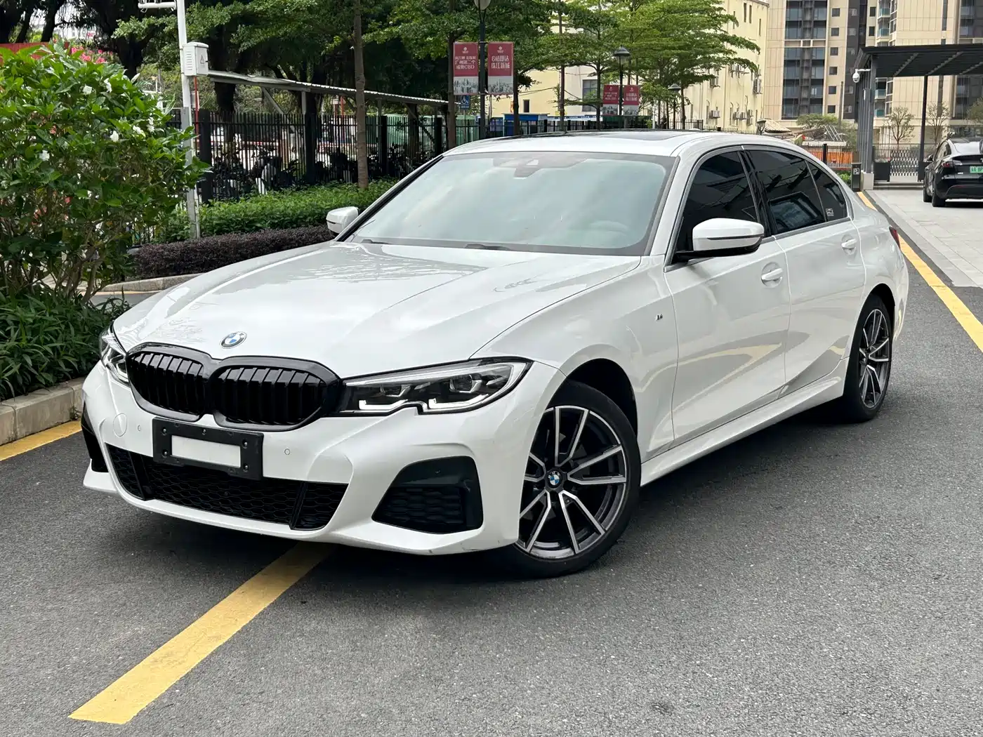 BMW 3-SERIES