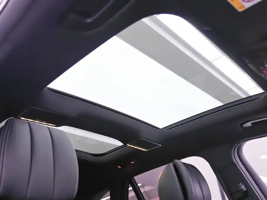 Mercedes-Benz GLC 2022 GLC 300 L 4MATIC Dynamic Collector's Edition фото 13