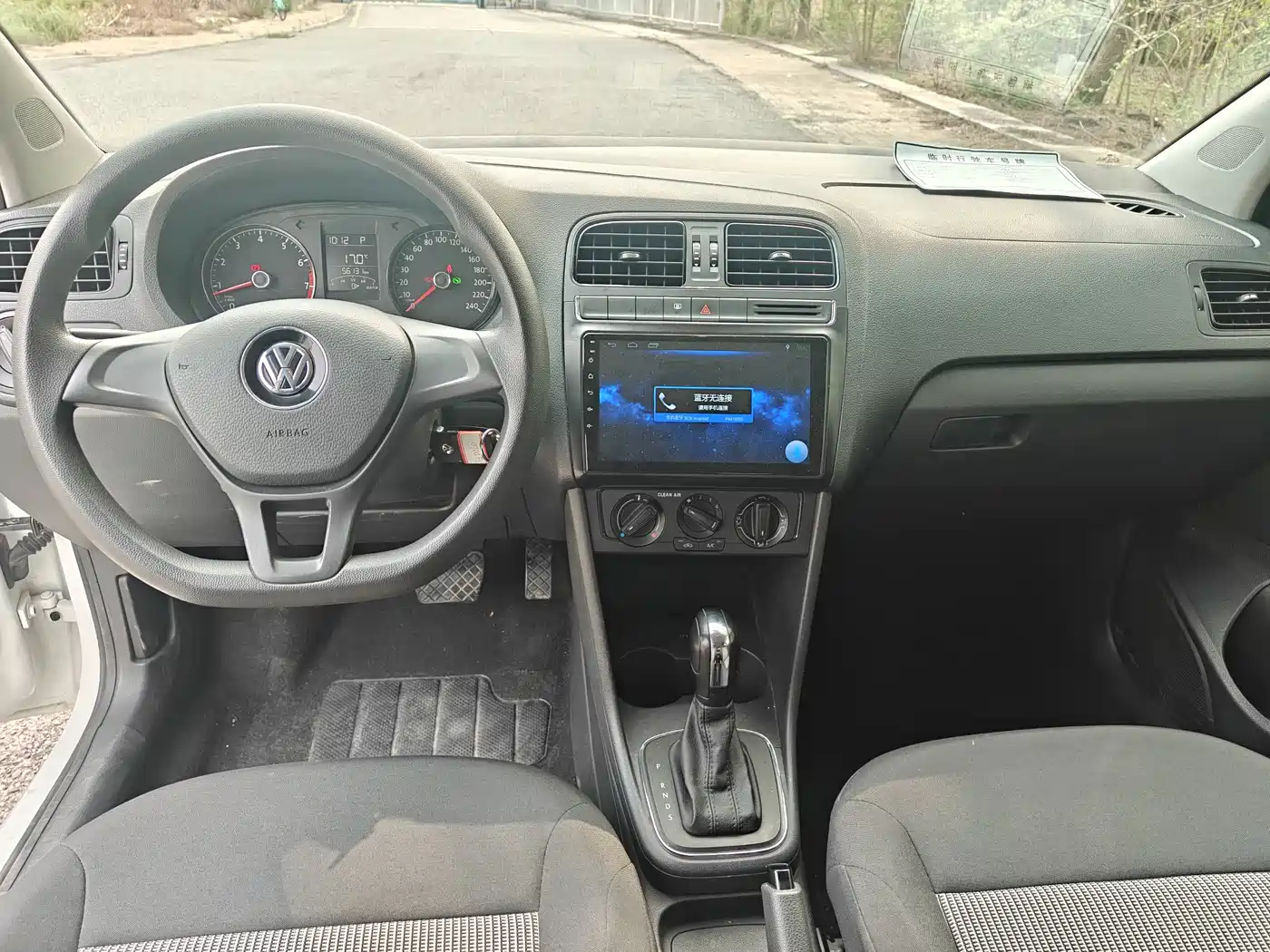 Volkswagen Polo 2016 1.4L Automatic Trend фото 6