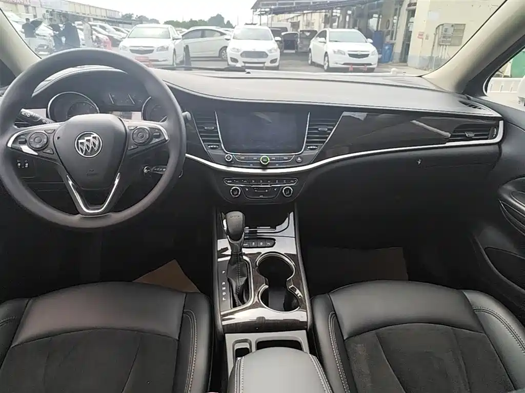 Buick Verano 2019 Sedan 20T Dual Clutch Elite фото 13