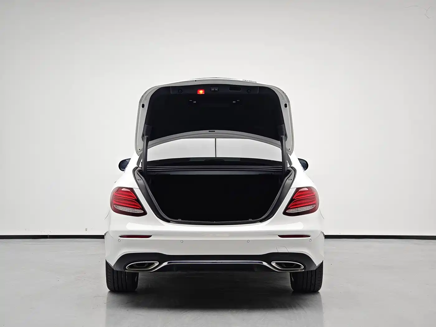 Mercedes-Benz E-Class 2019 E 260 L Sport фото 7