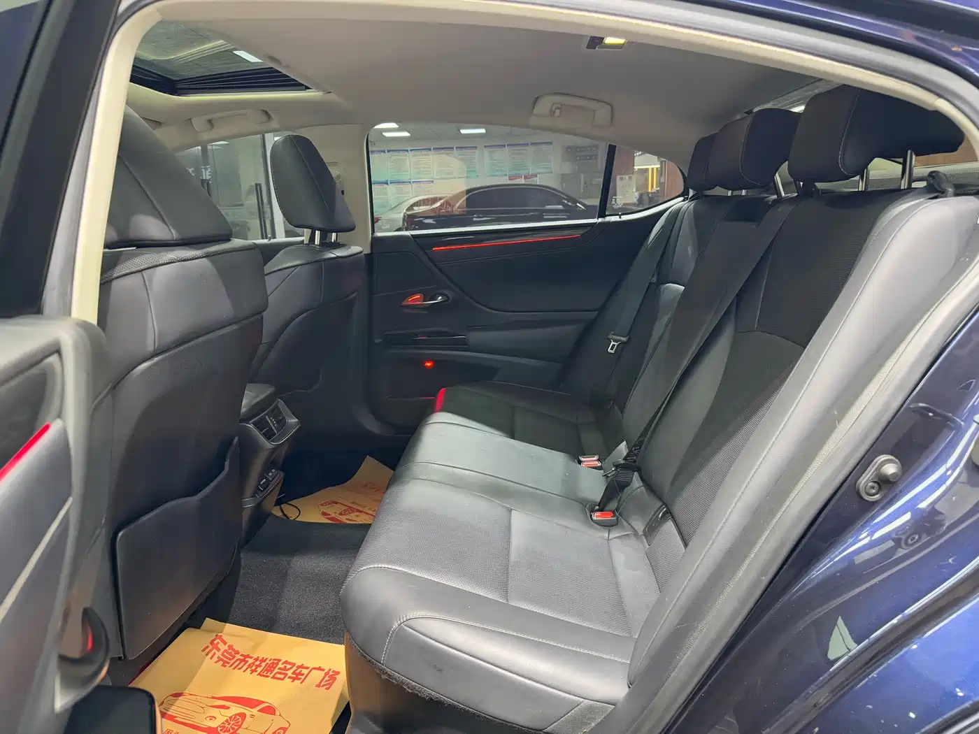Lexus ES 2021 300h Excellence Edition фото 7