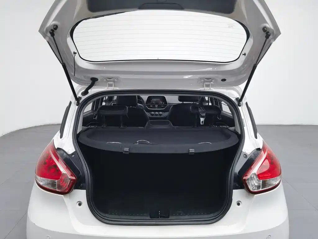 Baojun 310 2017 2017 1.5L Auto Fashion