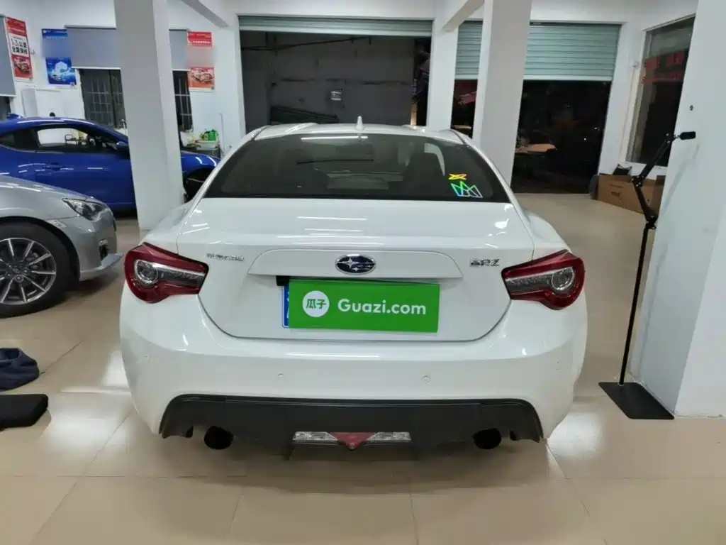 Фото 6 - Subaru BRZ