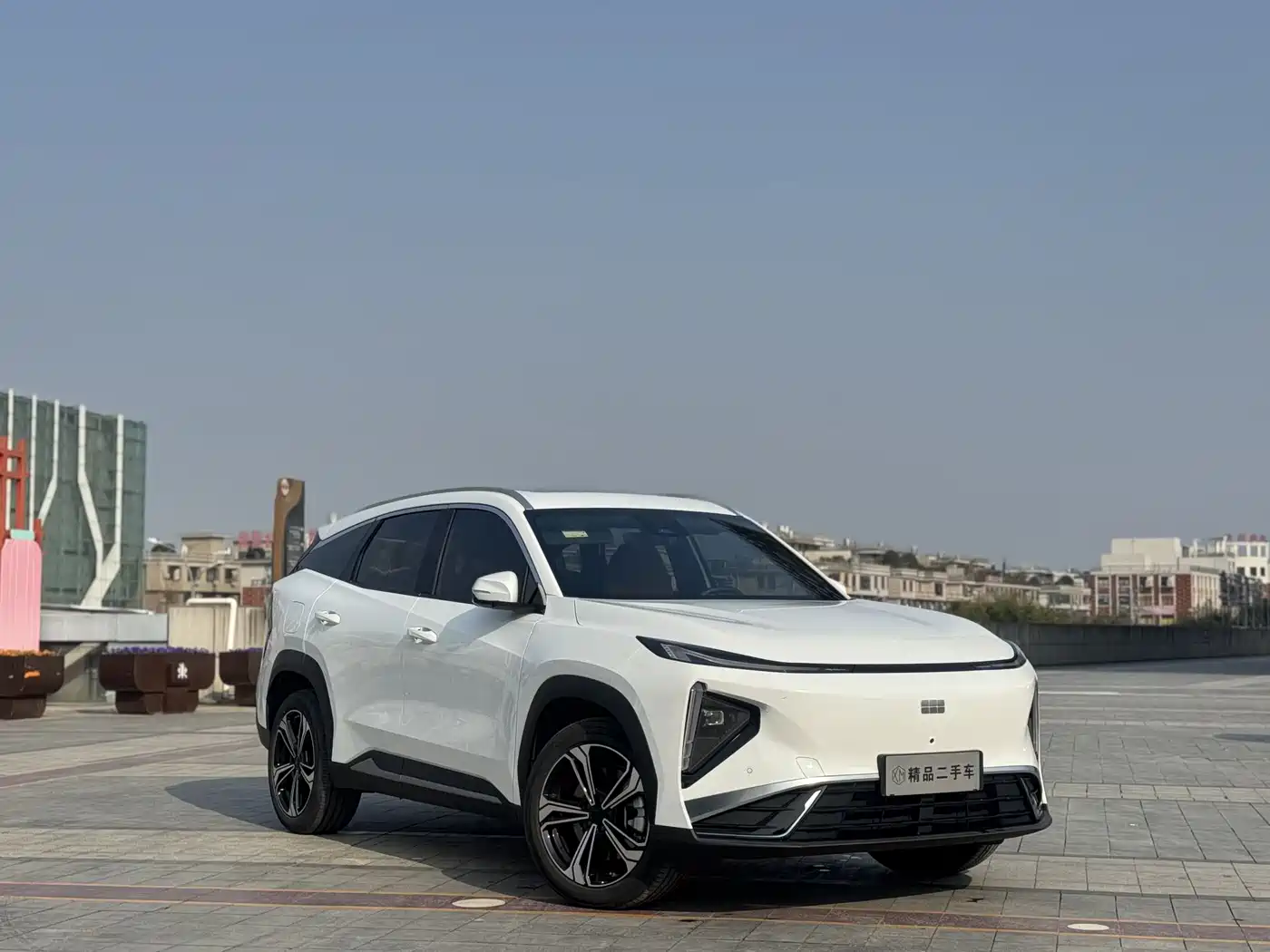 Geely Galaxy Galaxy L7 2025 EM-i 115km Explorer+ Edition фото 3