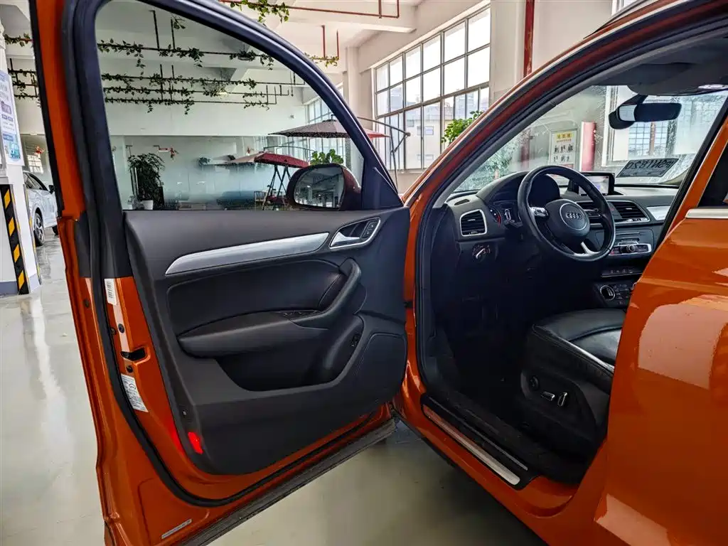 Audi Q3 2017 30 TFSI Style фото 9