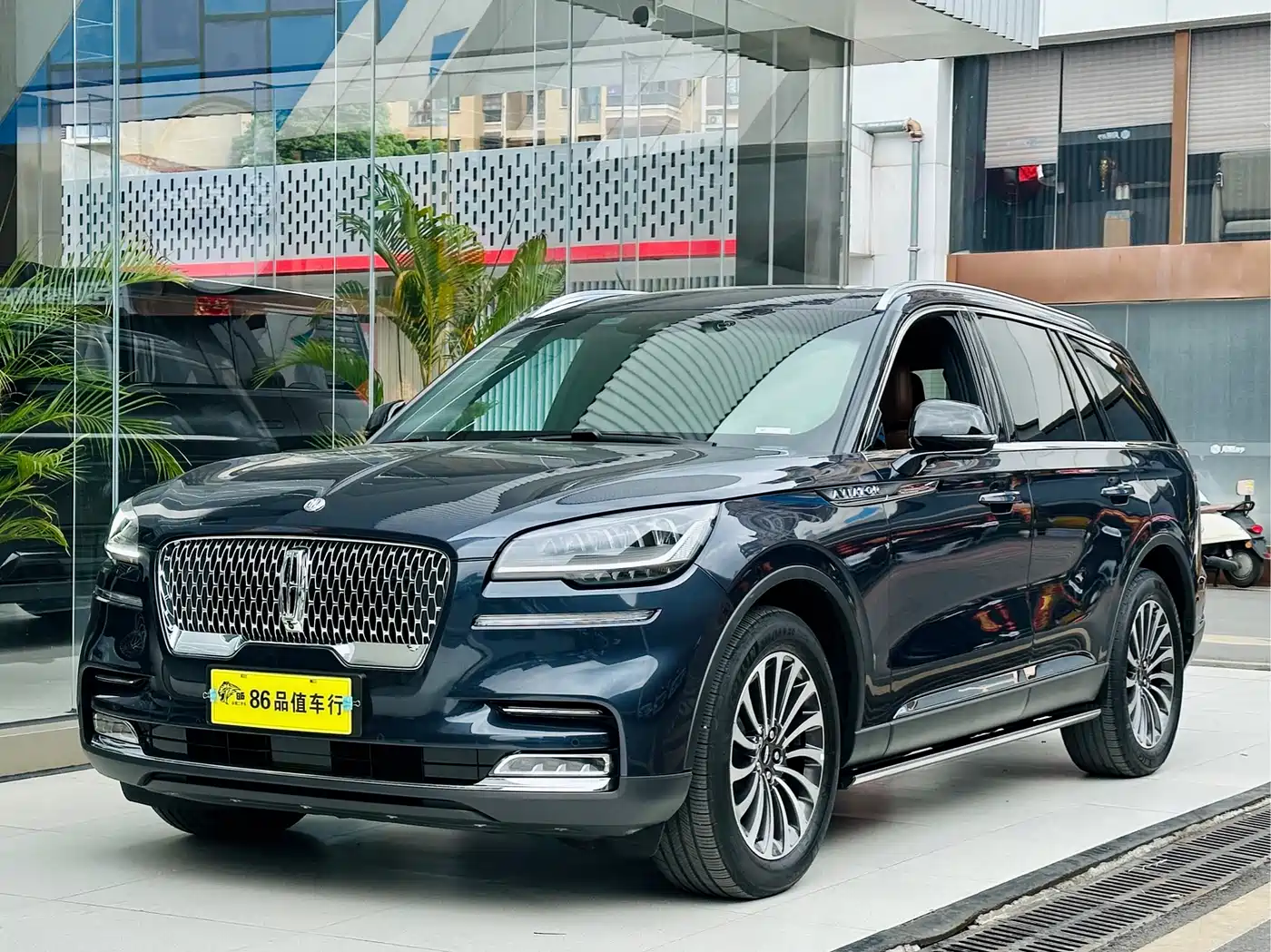 Lincoln Aviator 2023 3.0T V6 AWD Elegance Cruise Edition 6-Seater