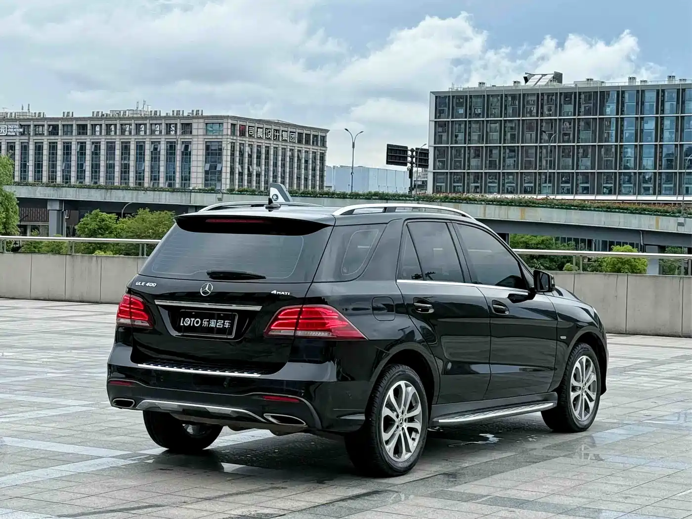 Mercedes-Benz GLE 2018 GLE 320 4MATIC Dynamic Ultimate Edition фото 4