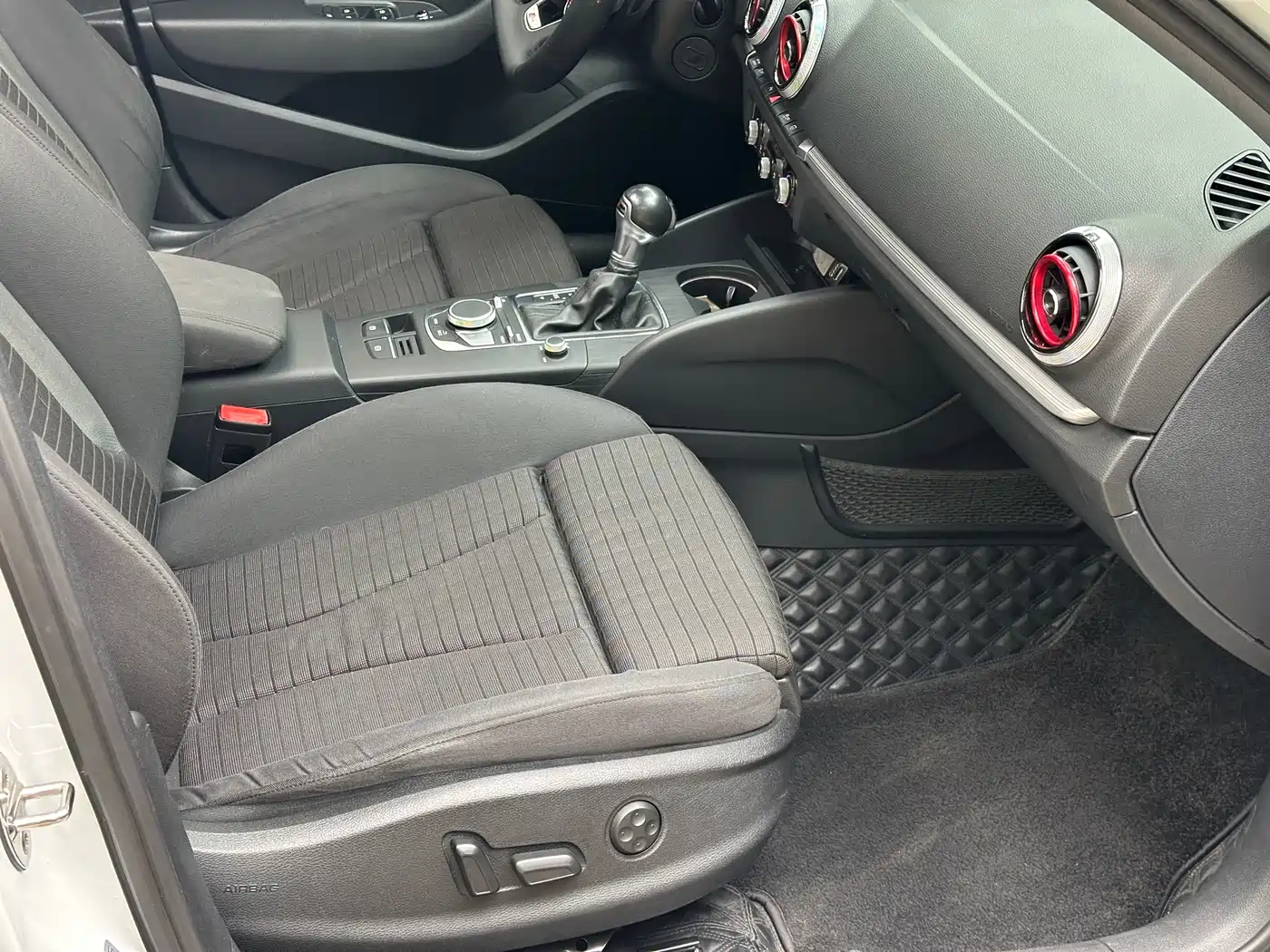 Audi A3 2017 Limousine 35 TFSI Sport фото 18