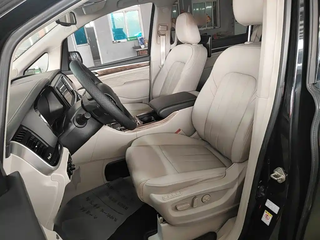 Photo 15 - GAC Trumpchi M8