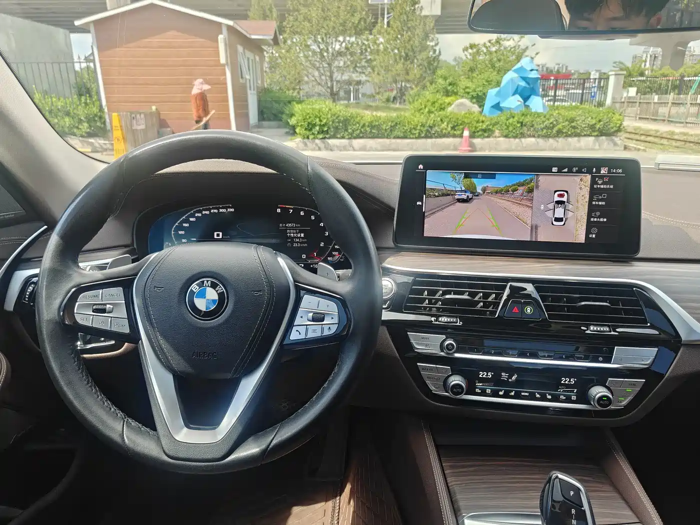BMW 5 Series 2021 530Li Premium Luxury Package фото 24