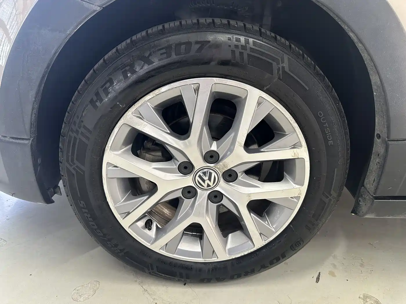 Volkswagen Polo 2014 1.6L Cross Polo Automatic фото 13