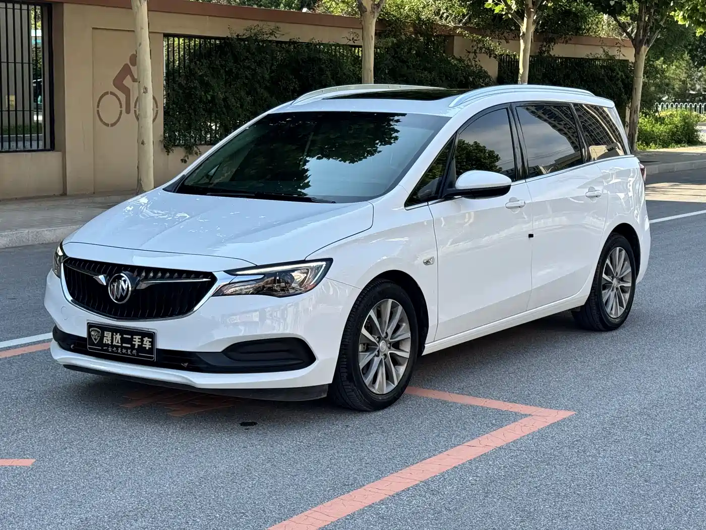 BUICK GL6