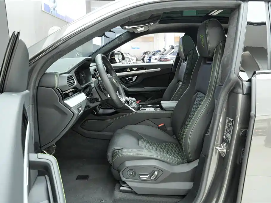 Lamborghini Urus 2023 4.0T V8 S фото 7