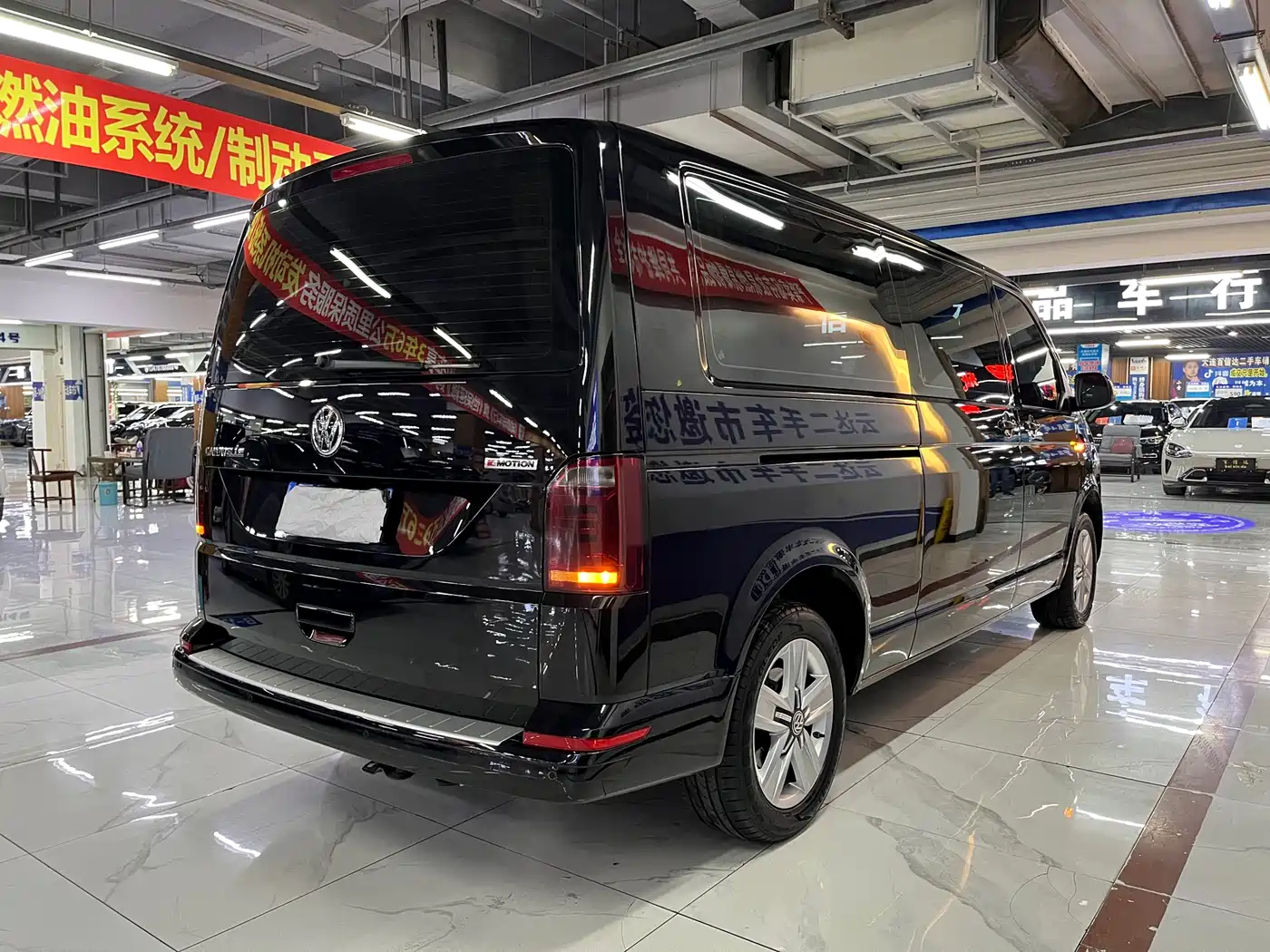 Volkswagen Caravelle 2019 2.0TSI 4WD Comfort 7-seater фото 5