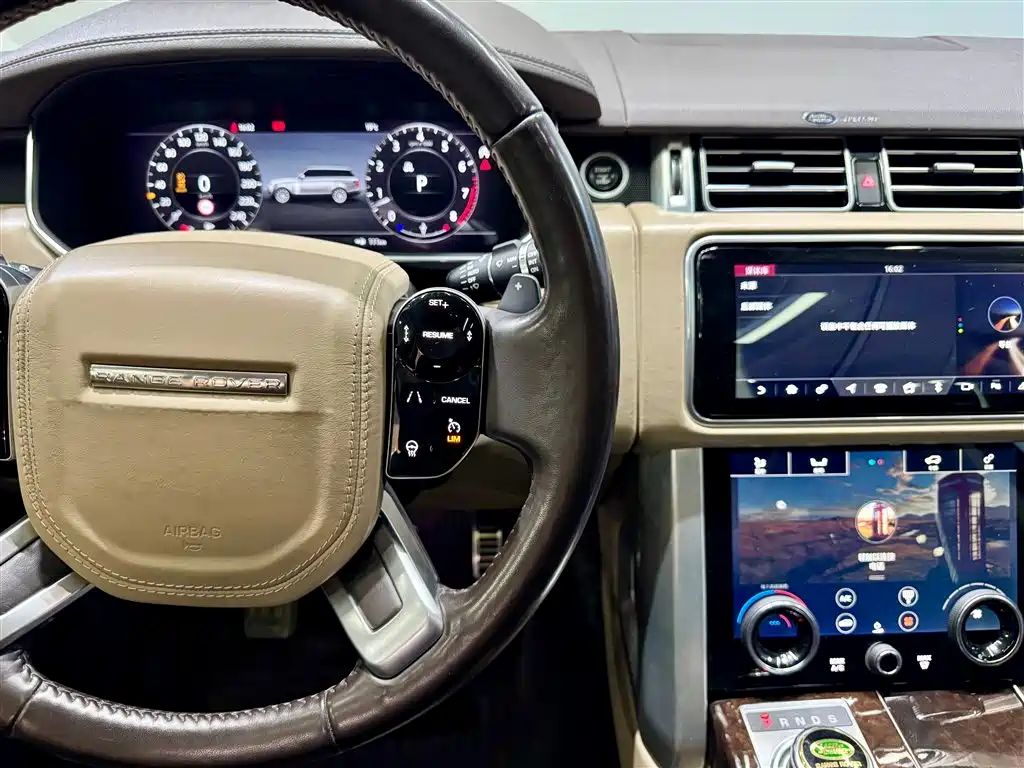 Land Rover Range Rover 2021 3.0 L6 Heritage Extended Classic Edition фото 22