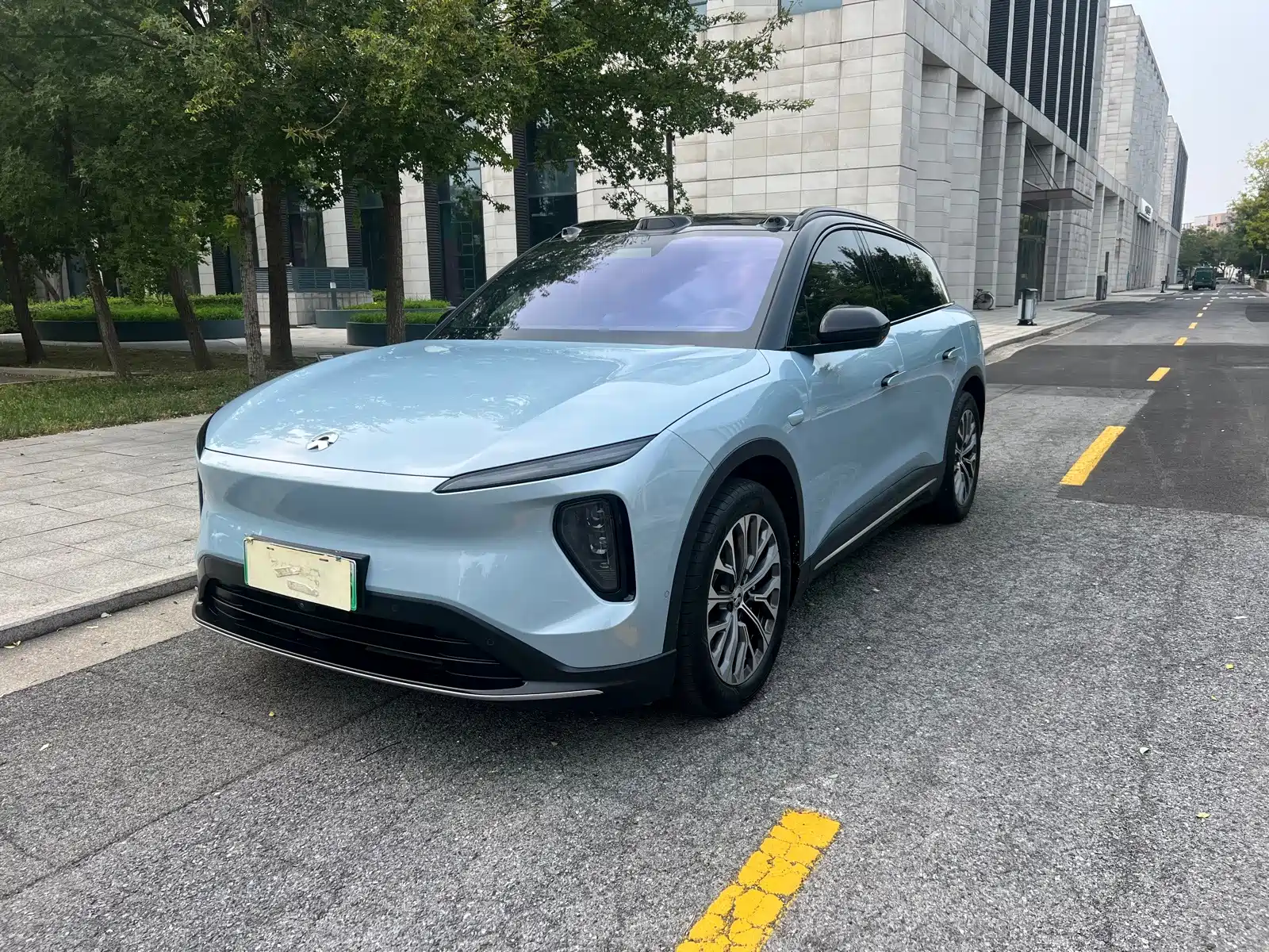 Фото 1 - NIO ES6