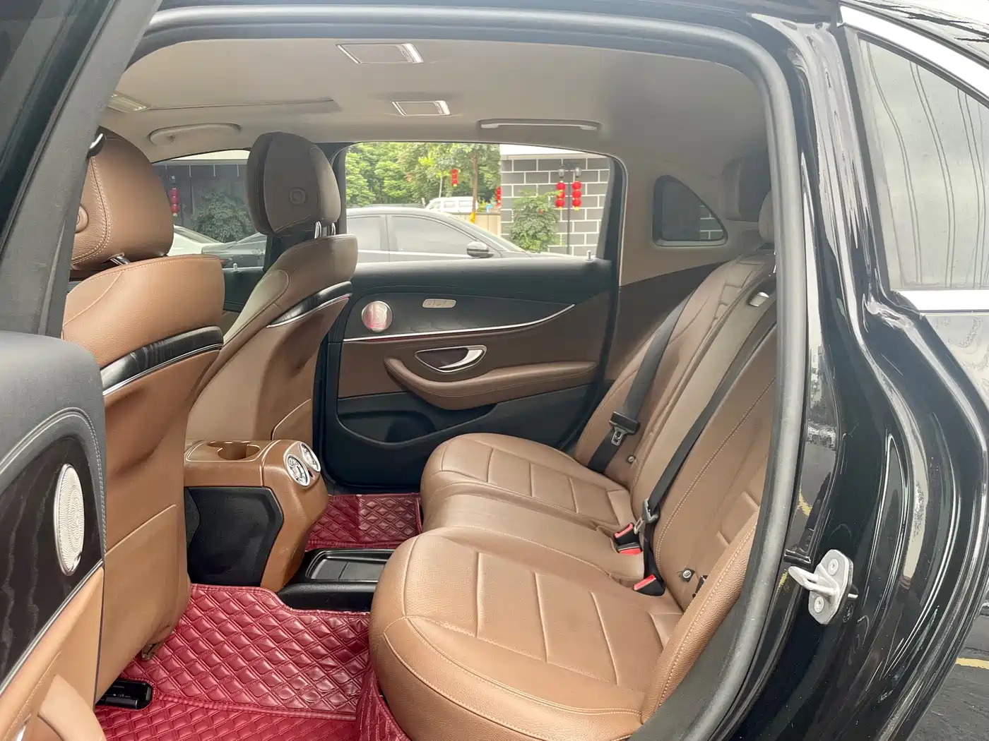 Mercedes-Benz E-Class 2019 E 260 L Sport фото 12