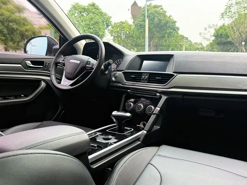 Haval H6 2018 Blue Label Sport 1.5T Automatic 2WD Elite фото 8
