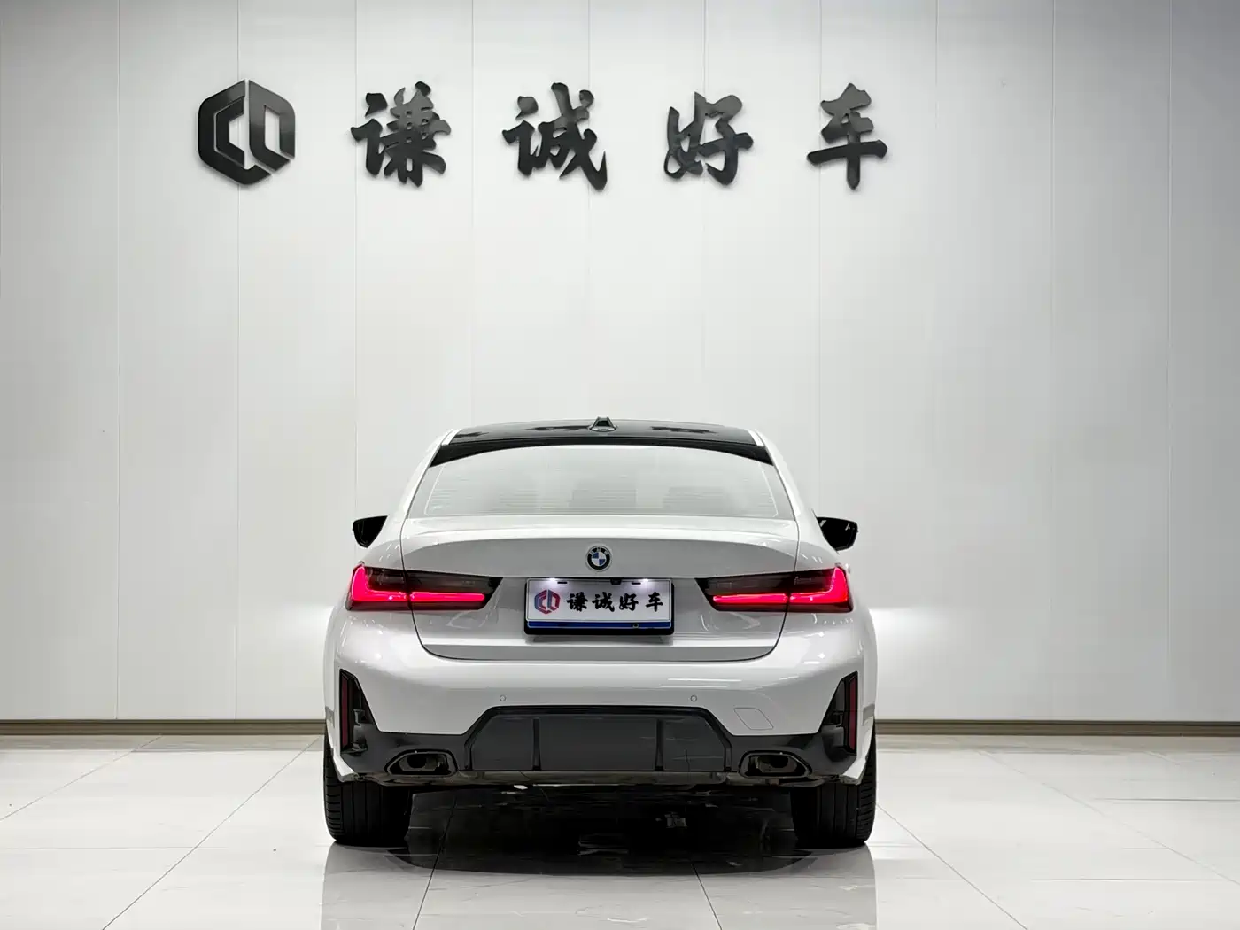 BMW 3 Series 2023 325Li M Sport Black Night Package фото 5