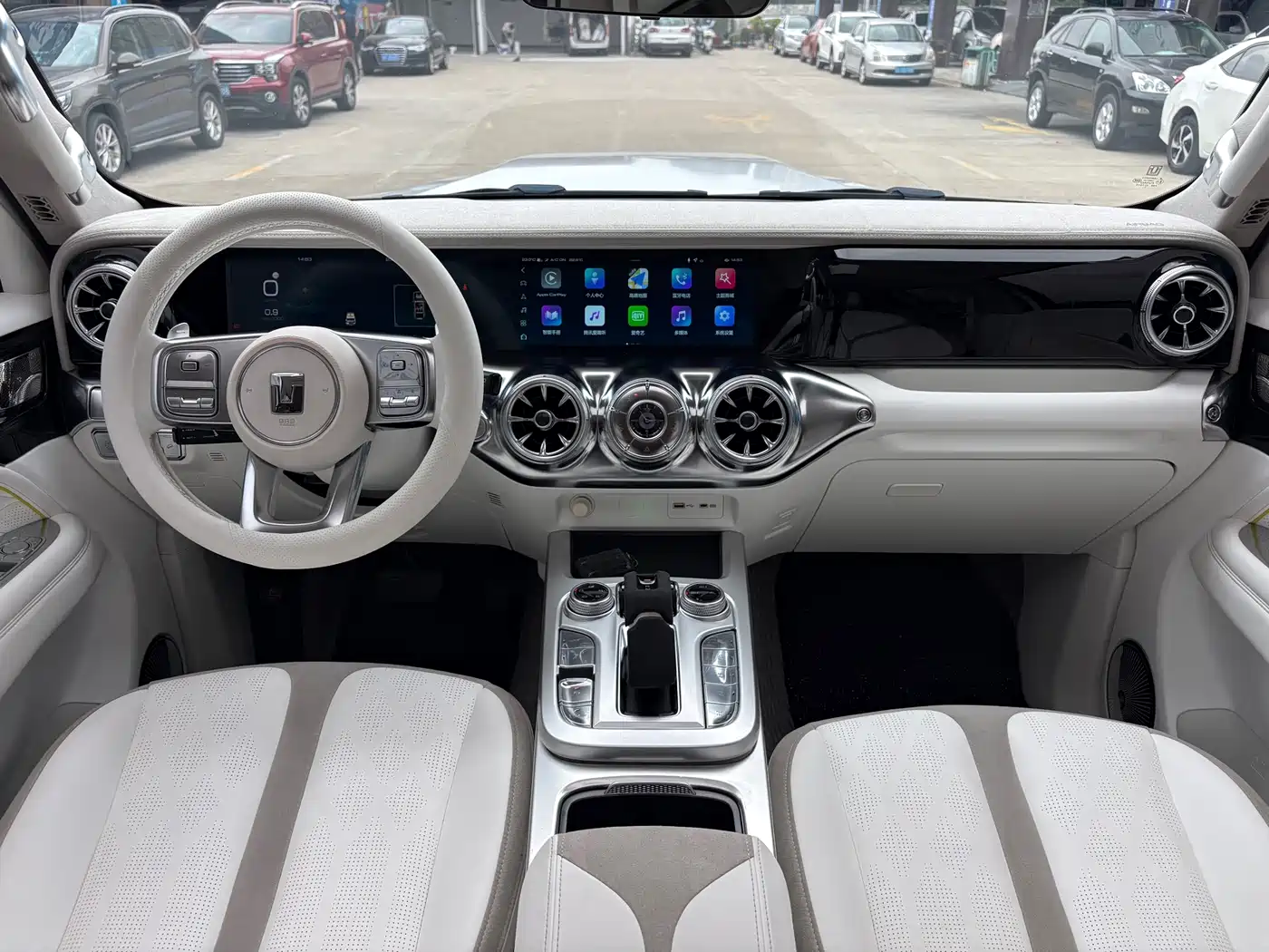 TANK CO CREATION TANK 300