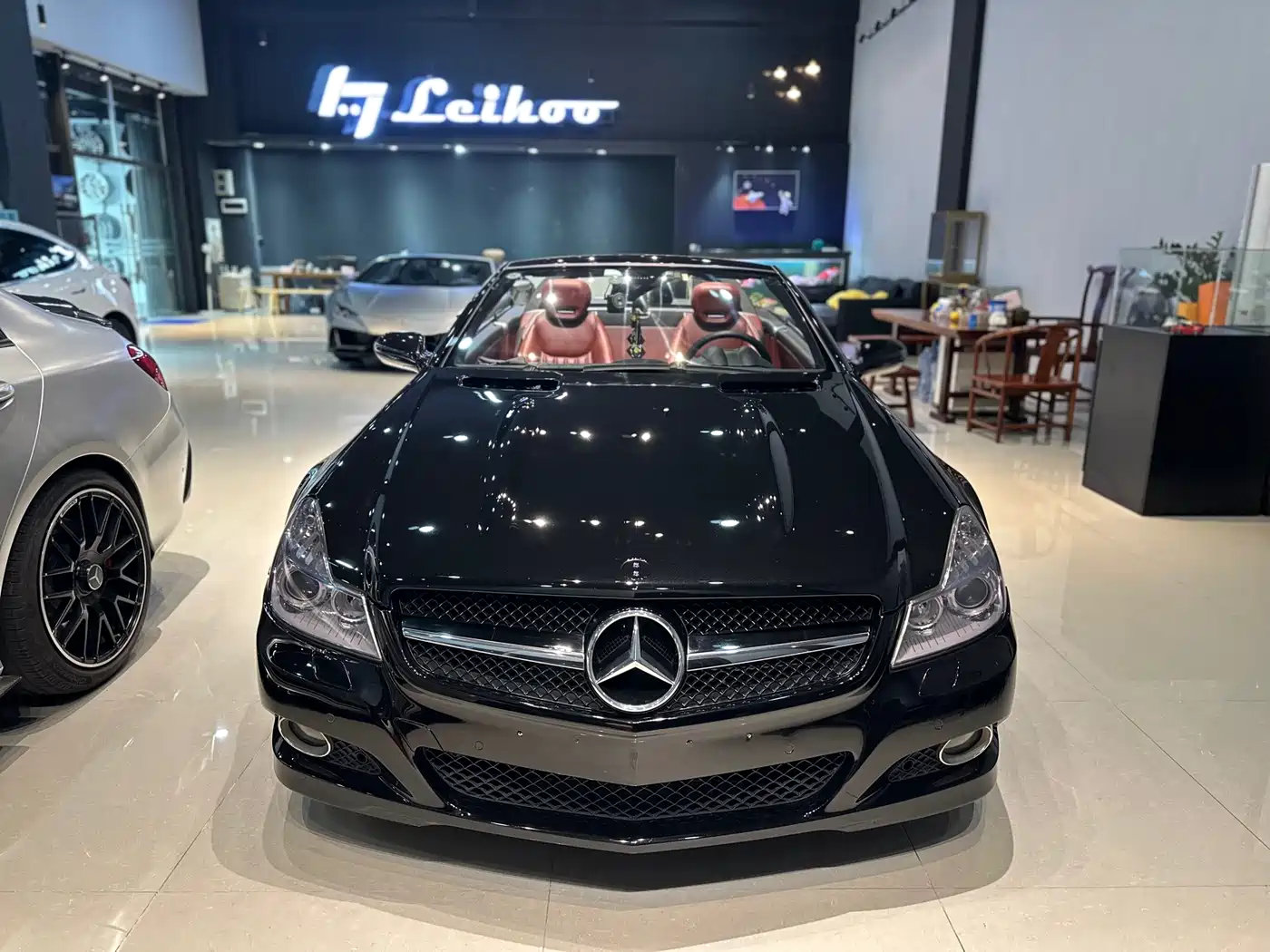 Mercedes-Benz SL-Class 2011 SL 300 Grand Edition фото 2