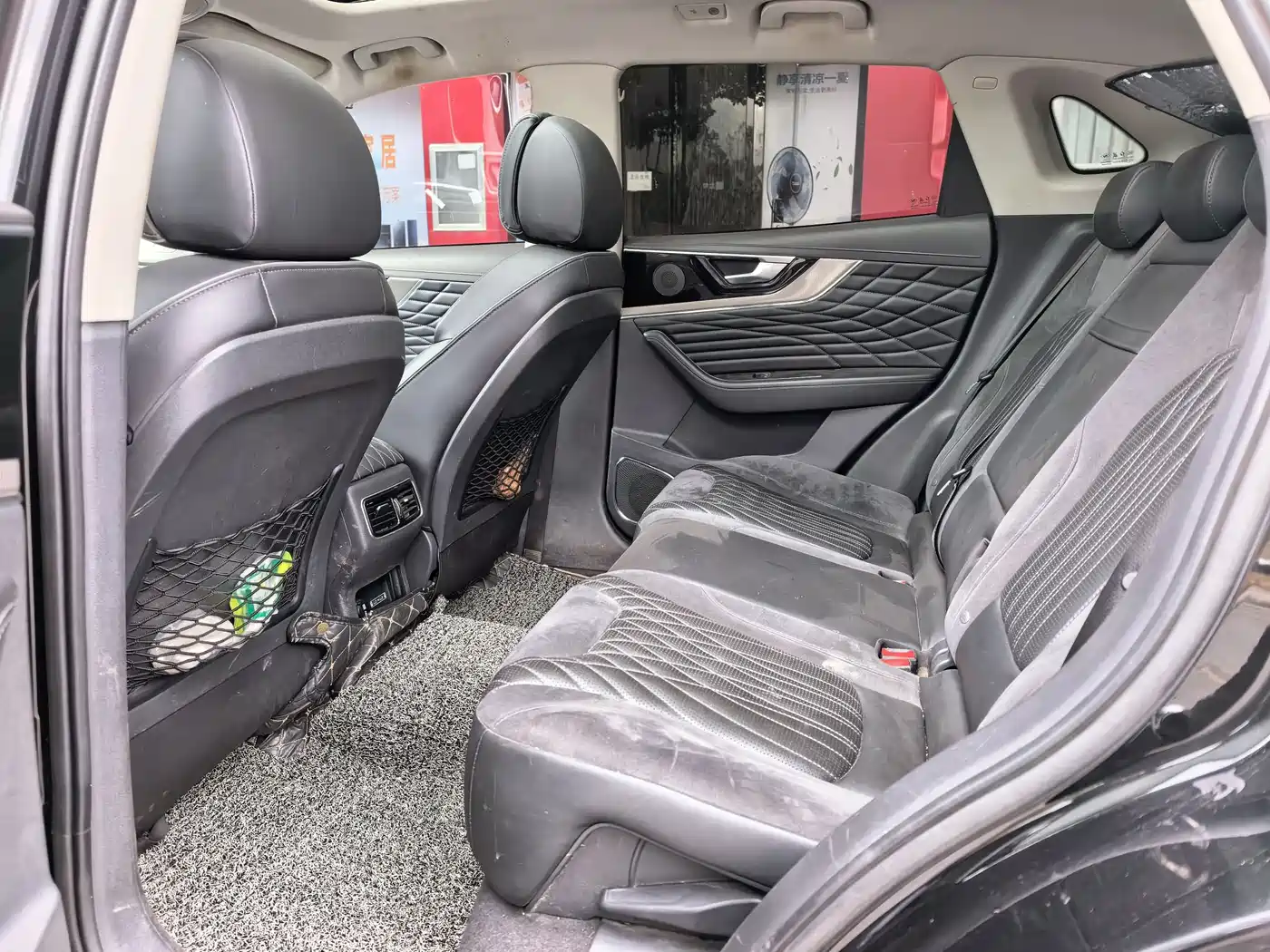 Hongqi HS5 2022 Facelift 2.0T Smart Flag Enjoyment AWD Edition фото 8