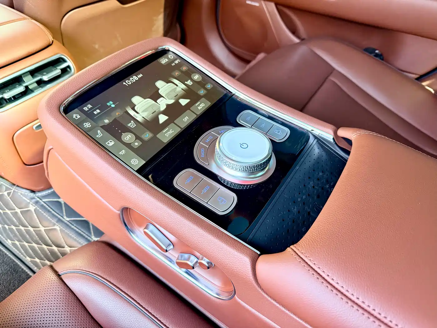 Genesis G90 2023 3.5T Luxury Version фото 14