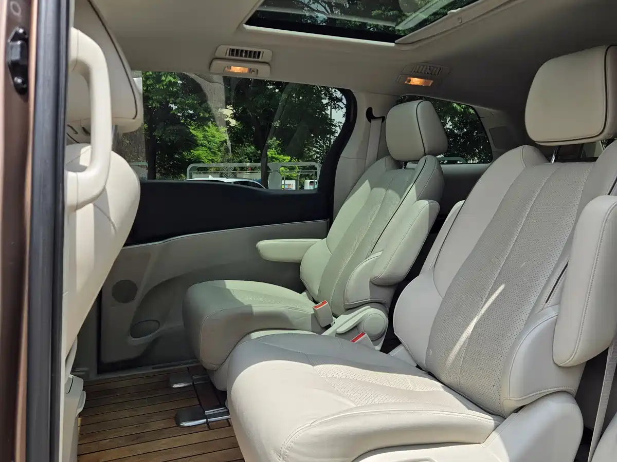 Buick GL8 2021 Land Business Class 652T Smart Premium фото 11