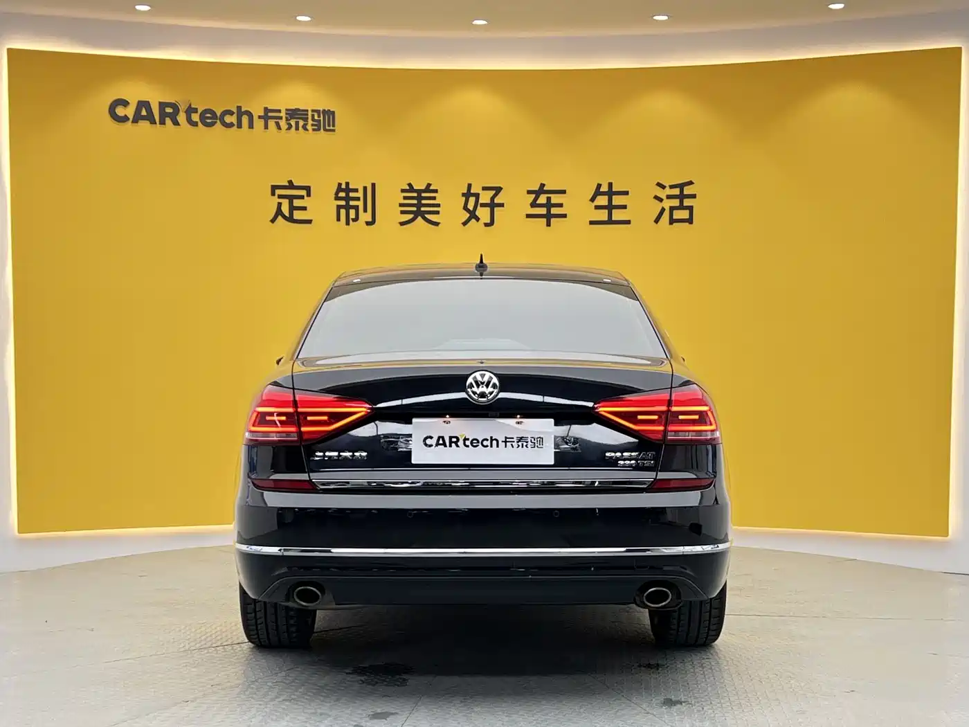 Volkswagen Passat 2017 330TSI DSG Luxury фото 29