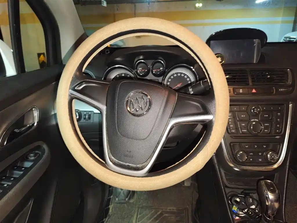 Buick Encore 2014 1.4T Automatic 2WD Urban Elite фото 3