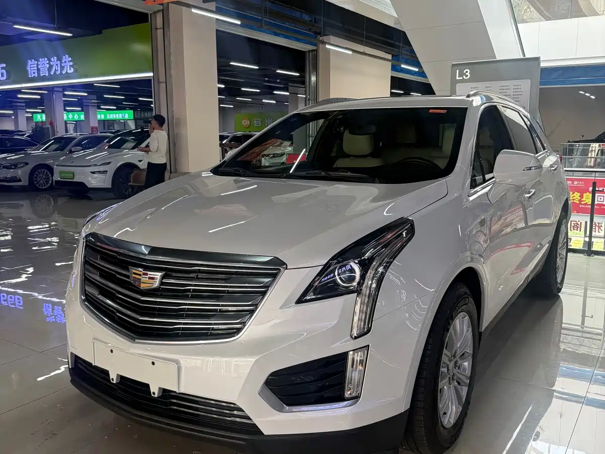 Cadillac XT5 2016 28T AWD Technology Model