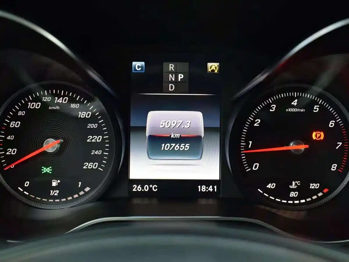 Mercedes-Benz GLC 2019 GLC 300 L 4MATIC Dynamic фото 8