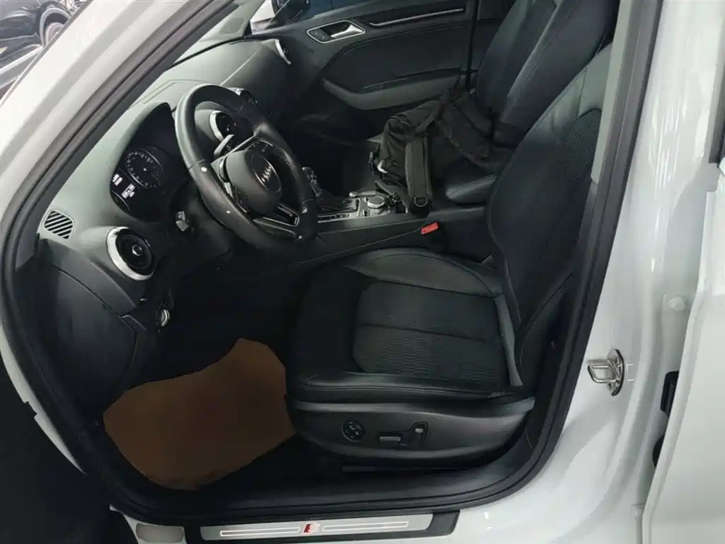 Audi A3 2019 Limousine 35 TFSI Fashion China V фото 15