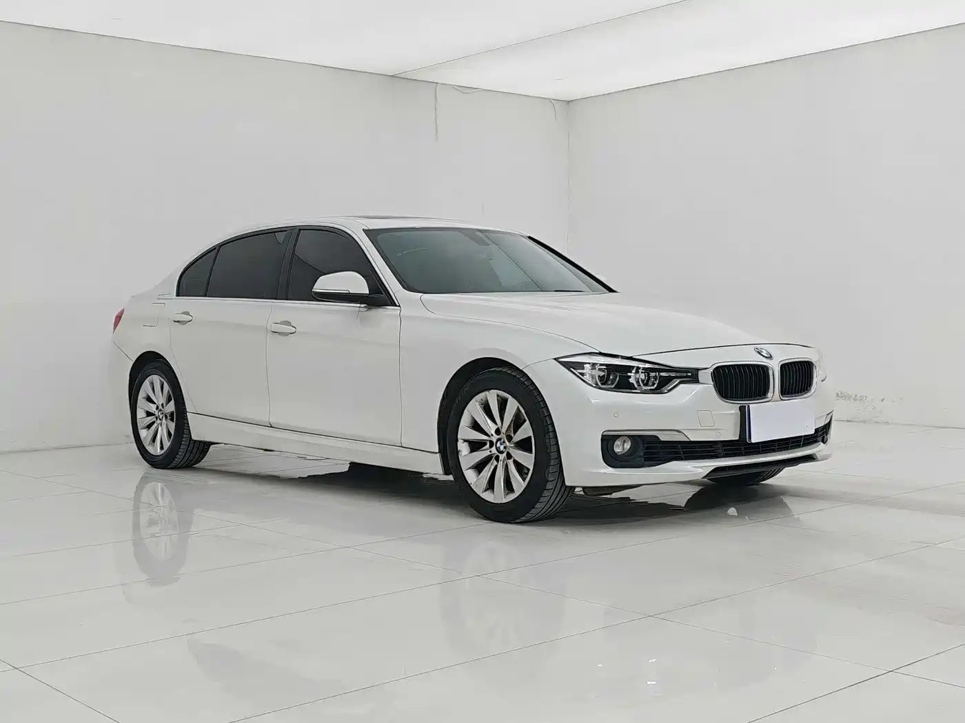 BMW 3 Series 2017 318Li Fashion фото 3