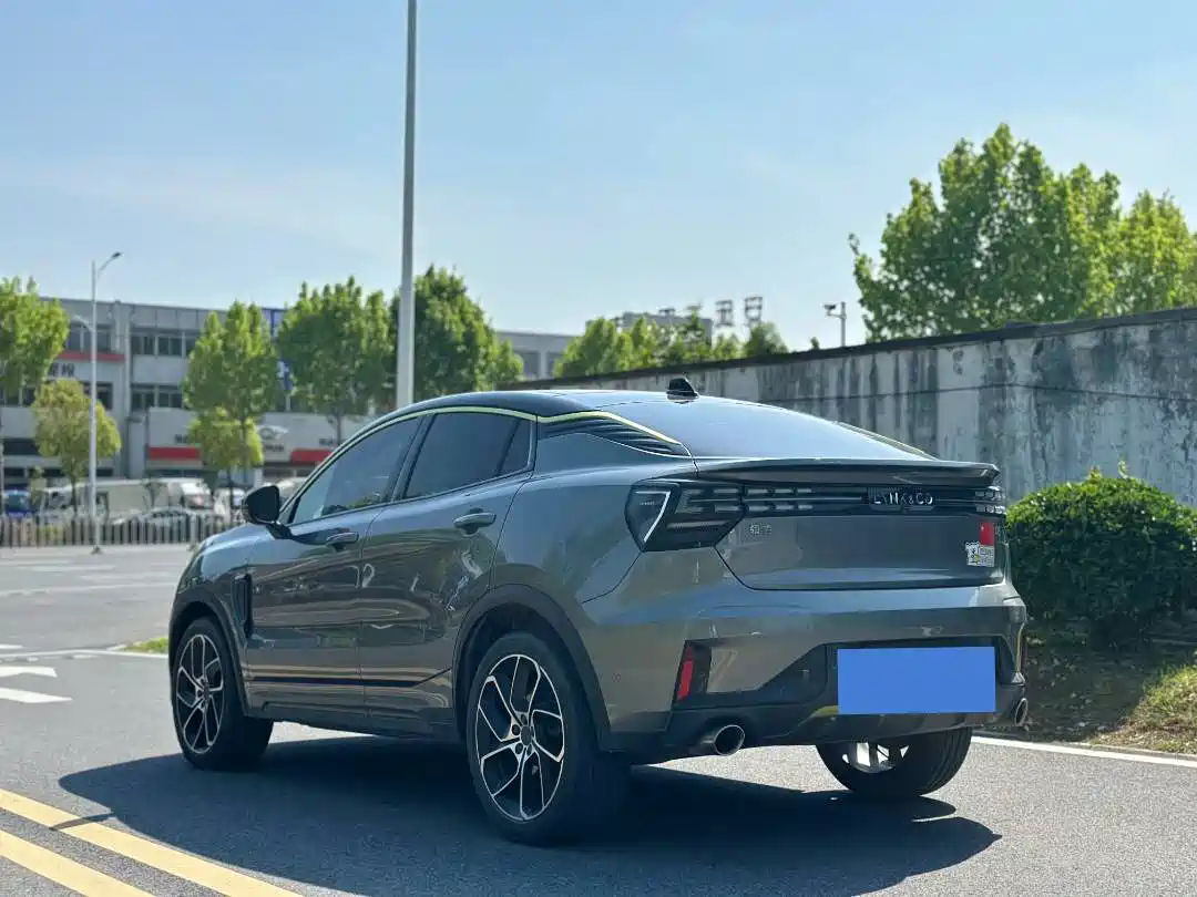 Lynk & Co 05 2022 2.0TD 2WD Shine Halo фото 6