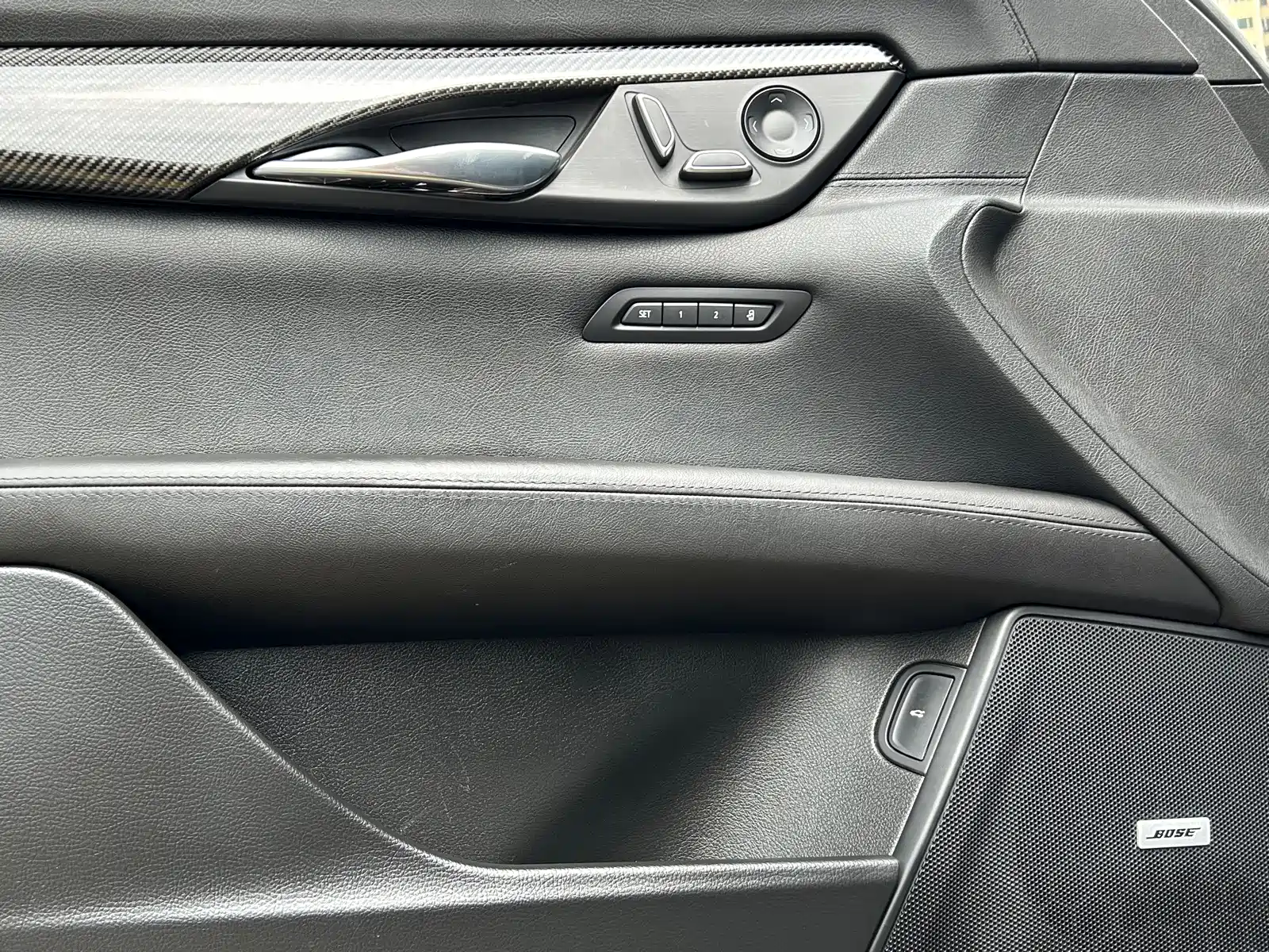 Фото 29 - Cadillac CT6