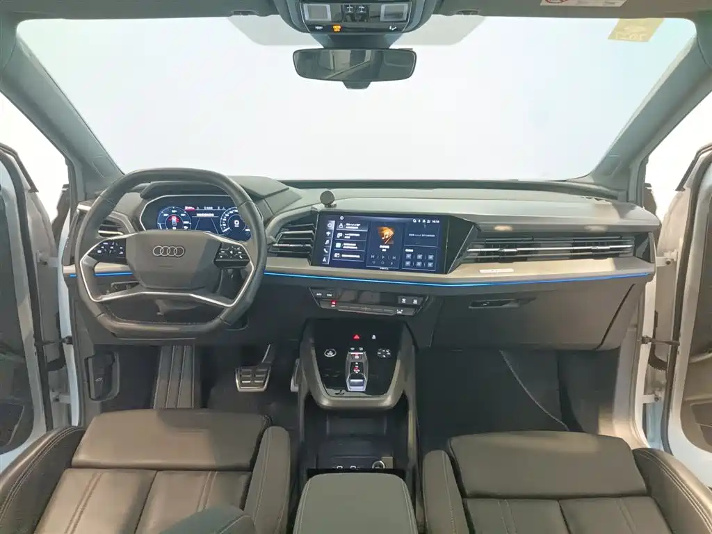 Audi Q4 e-tron 2023 40 e-tron Pioneer Edition фото 6