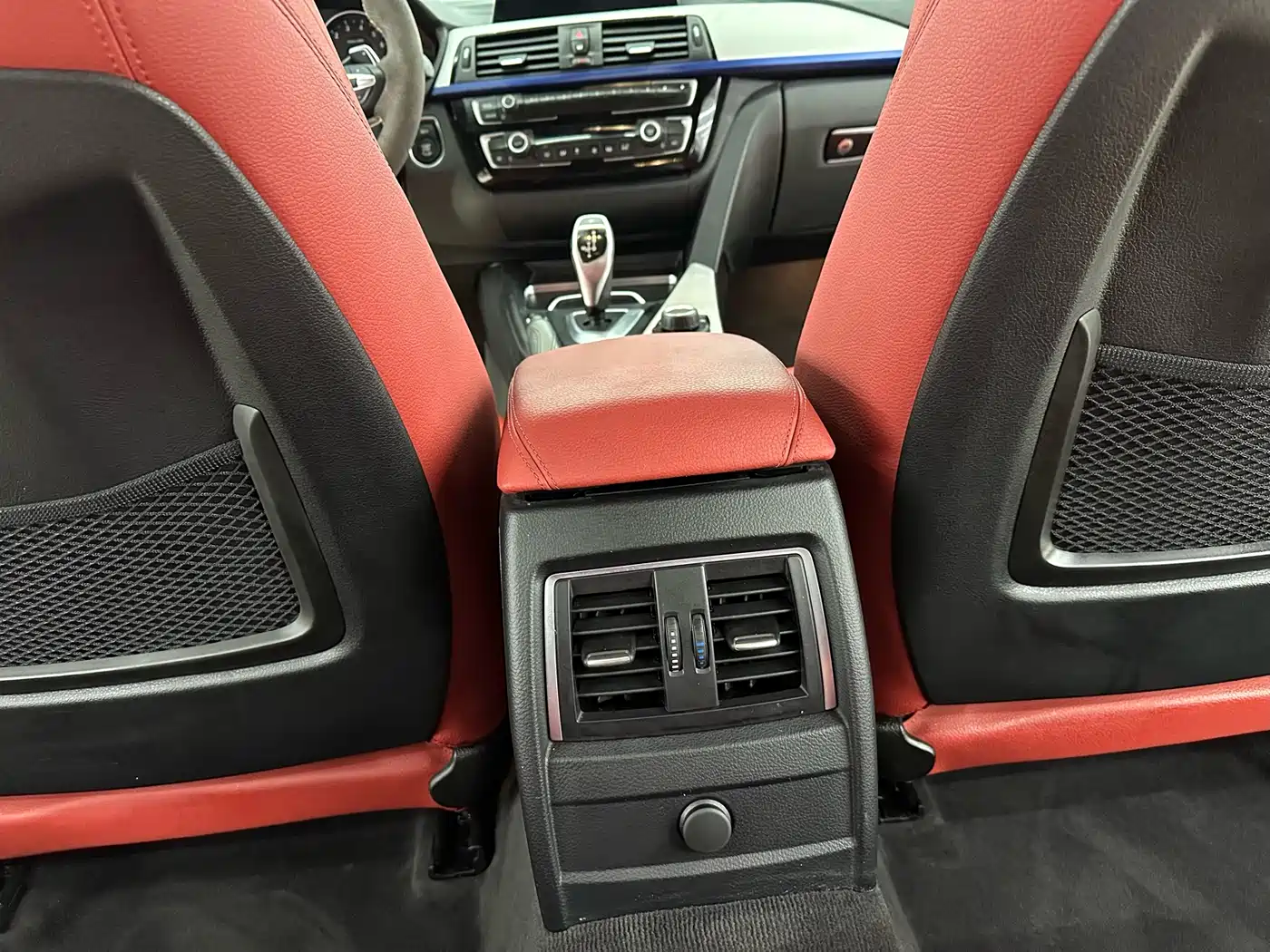 BMW 3 Series 2019 320i M Sport Package фото 13