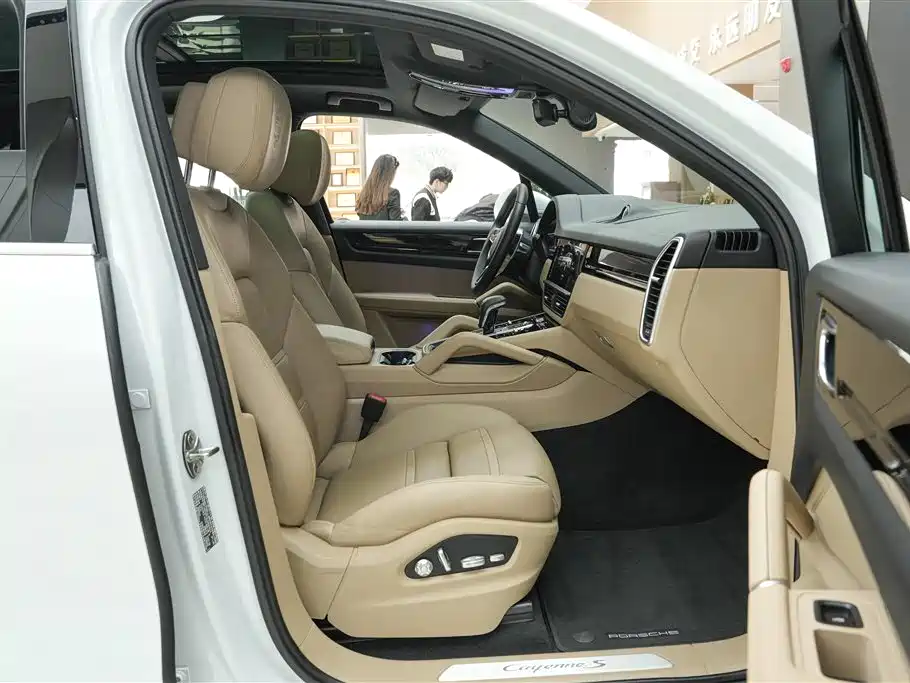 Porsche Cayenne 2020 Cayenne S 2.9T фото 13