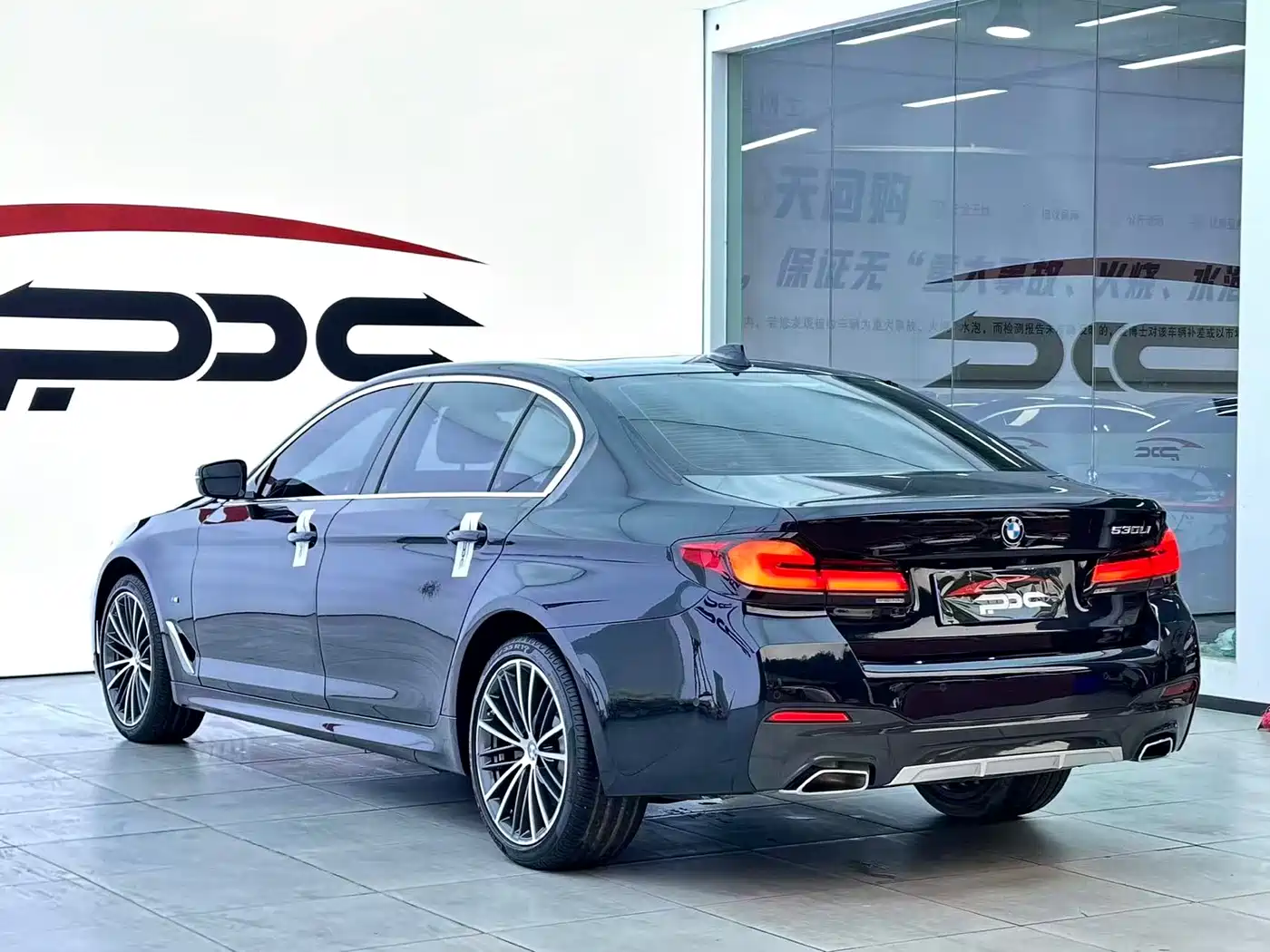 BMW 5 Series 2023 530Li Leading M Sport Package фото 20