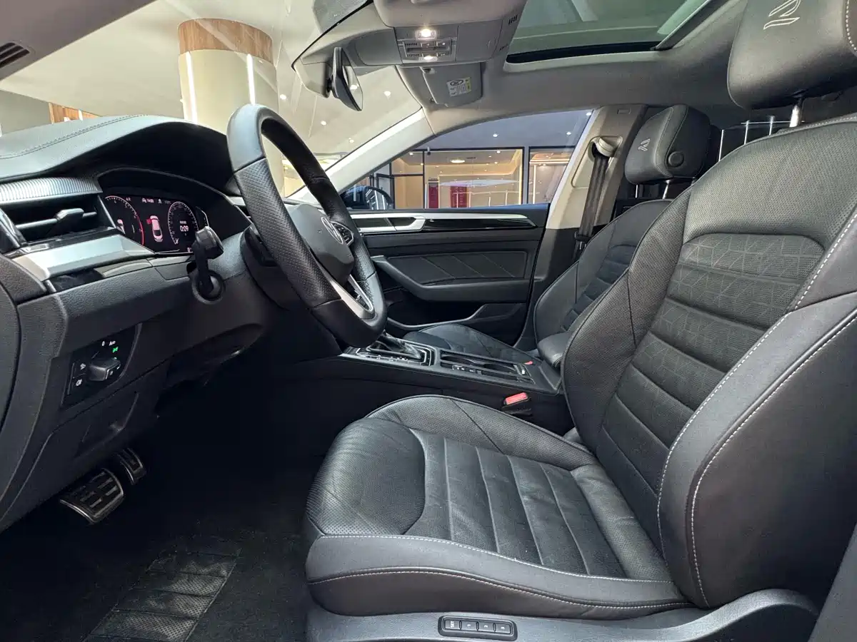 Volkswagen FAW-Volkswagen CC 2021 380TSI Eye-catching Edition фото 14